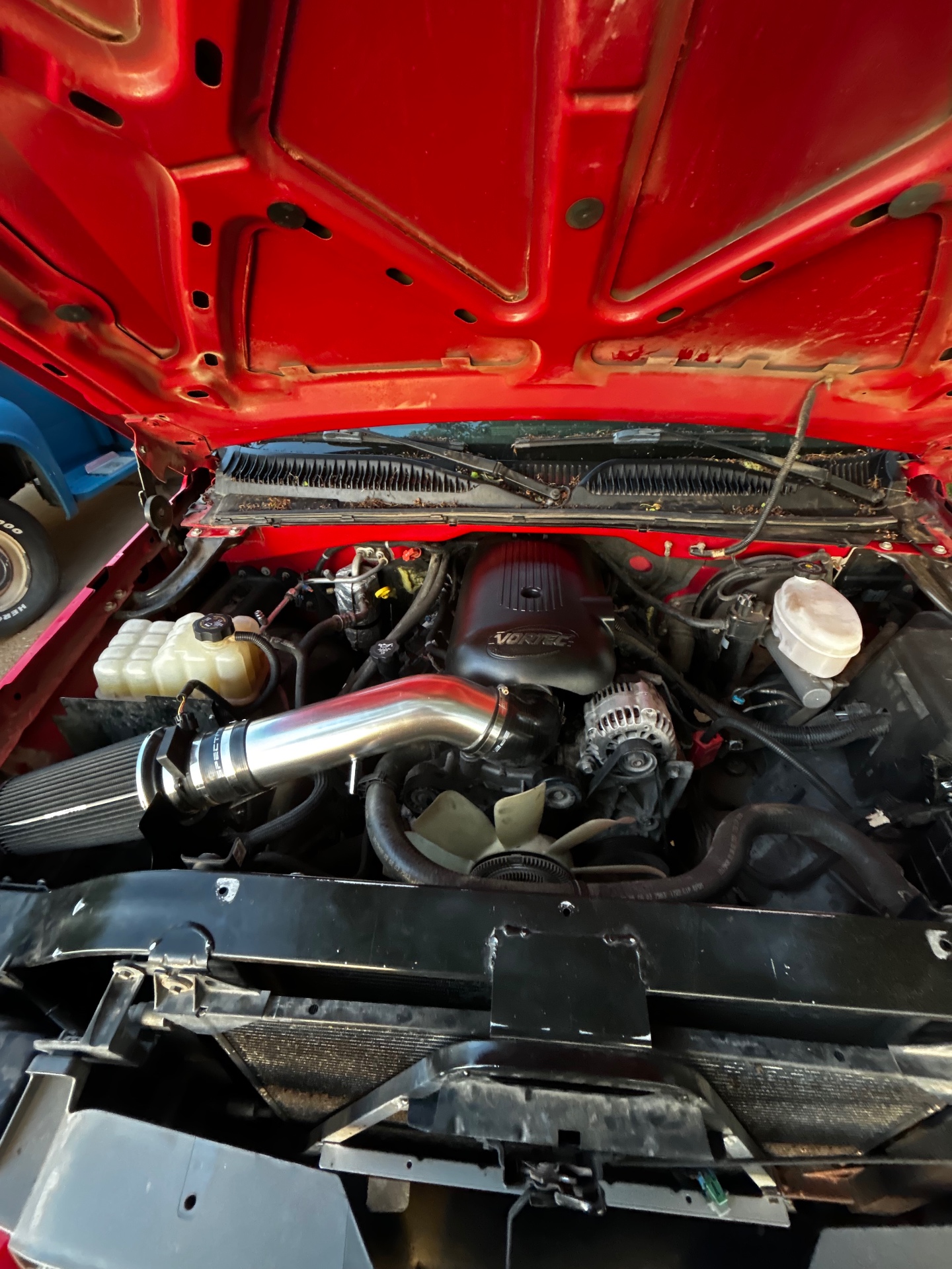 Vortec Intake Setup — Engine Bay